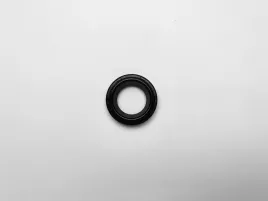 Сальник свечного колодца