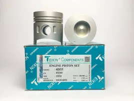 Комплект поршней 4D33