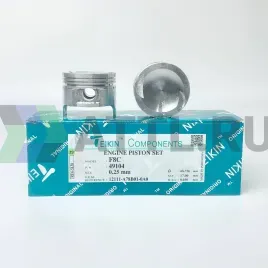 Комплект поршней F8C