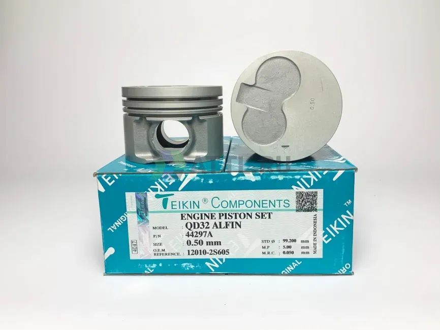 Комплект поршней QD32 фото 1