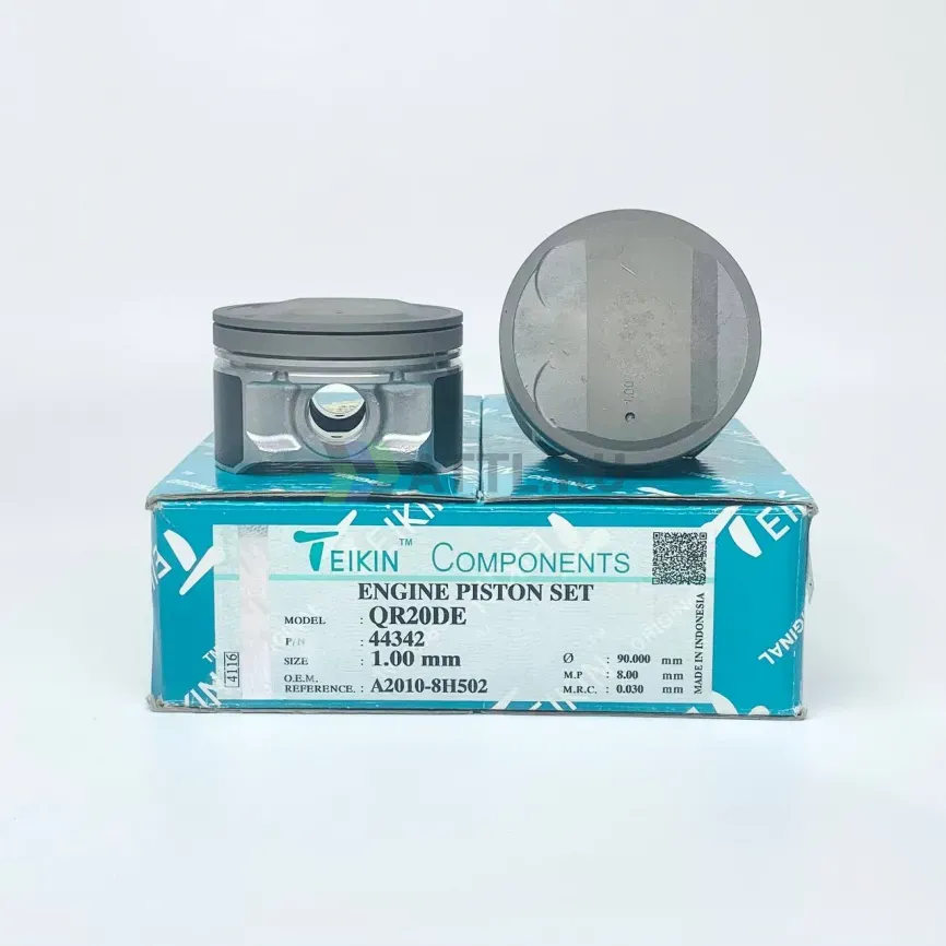 Комплект поршней QR20DE фото 1