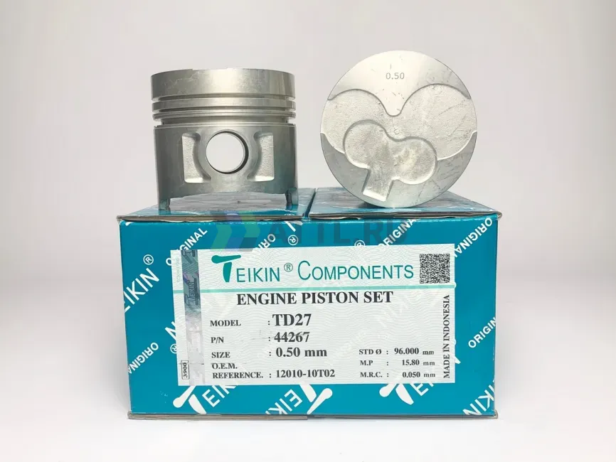 Комплект поршней TD27 фото 1