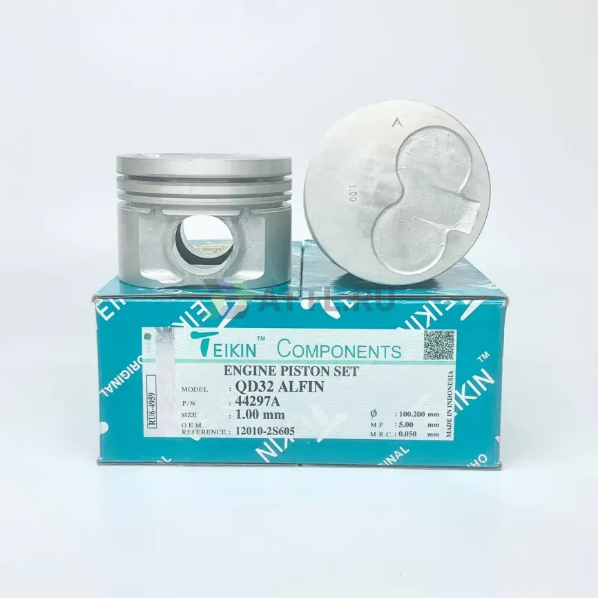 Комплект поршней QD32 фото 1