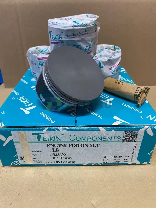 Комплект поршней L8 фото 2