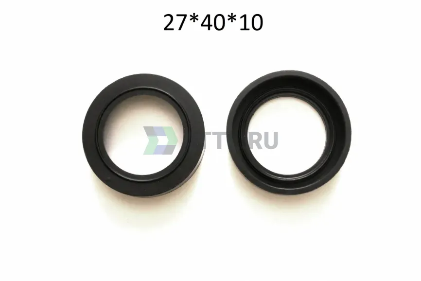 Сальник свечного колодца фото 1